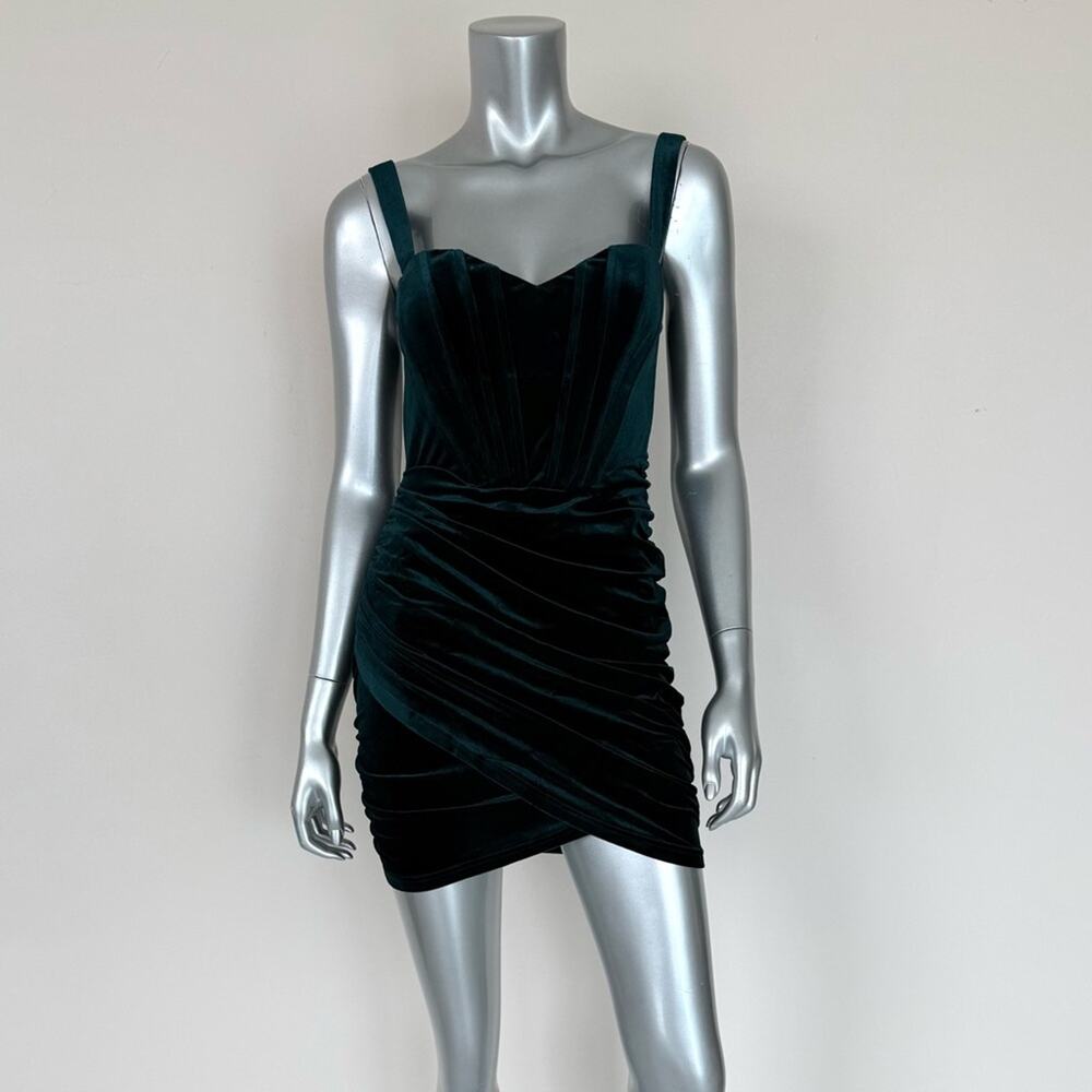 NWT!!! Luxe Dress green velvet dress size M